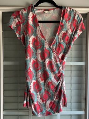 Boden faux cross wrap with coral and turquoise leafs blouse
